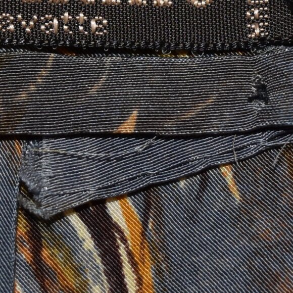 Valentino Cravatte Italian Silk Tie – Abstract Painterly Print, Made in Italy - Picture 5 of 6